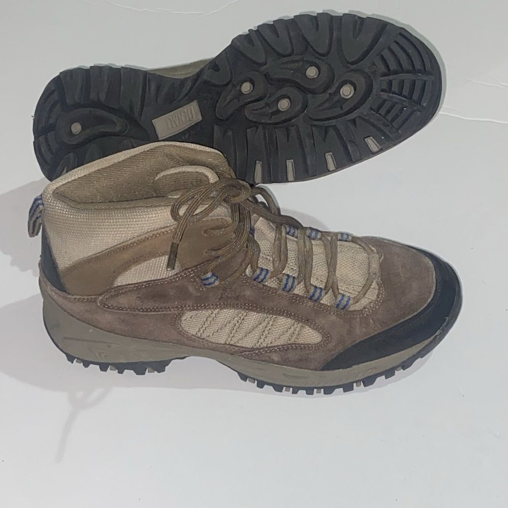 DENALI NON MARKING SUEDE MEN BOOTS SIZE 8.5 SHOES